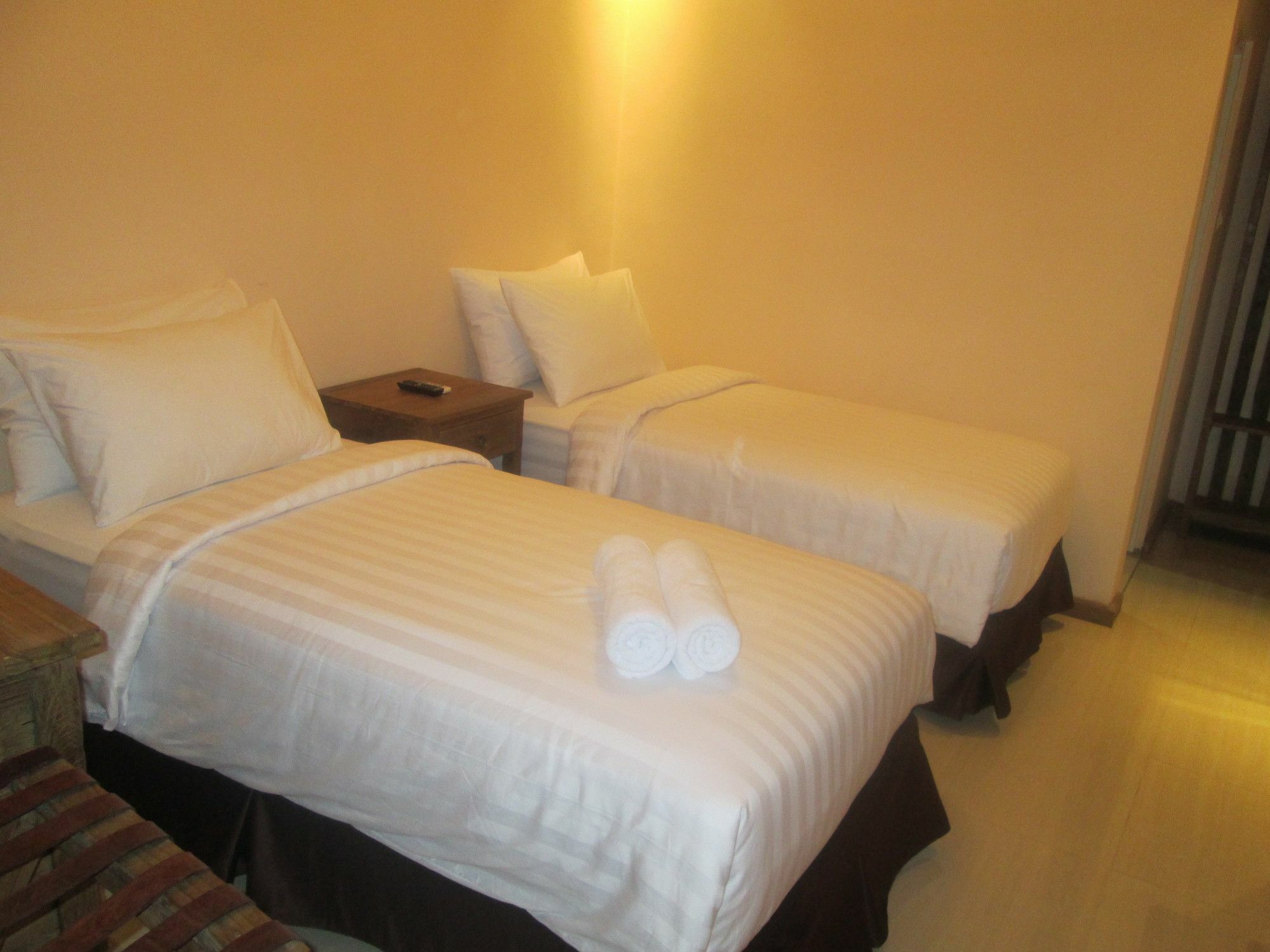Front One Boutique Baluran Malang Ξενοδοχείο Εξωτερικό φωτογραφία